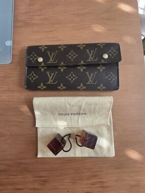 Louis Vuitton Monogram Sarah Wallet With Retro Ponytail Holder.